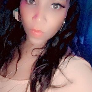 Meet your Posher, Charmaine